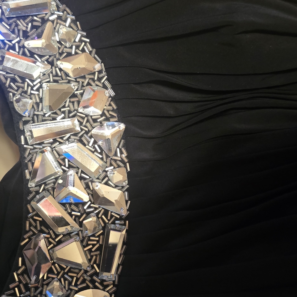 Elegant Black Evening Dress